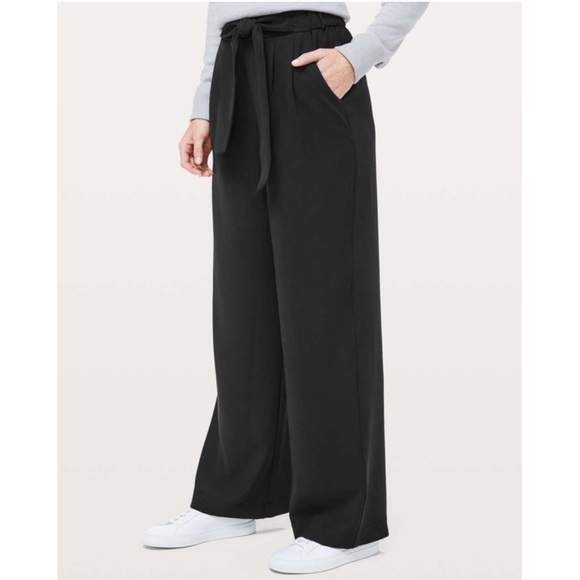 Lululemon Noir Pant *Woven Black 8 - Picture 1 of 14